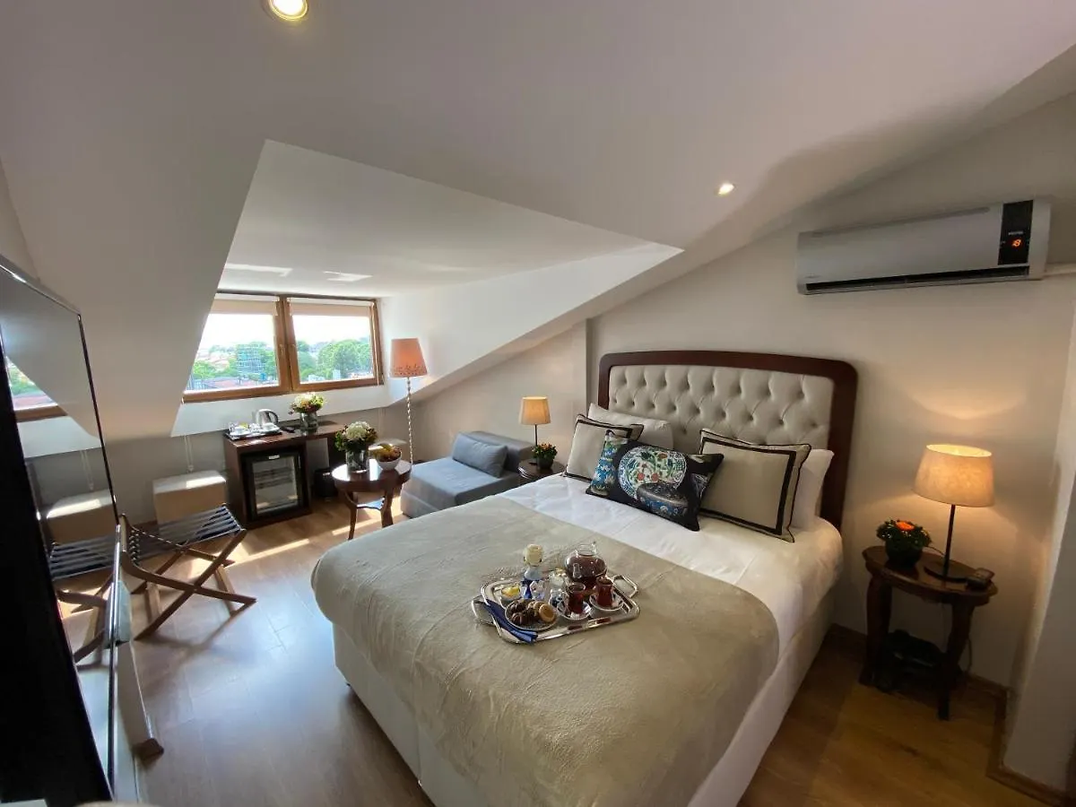 Four Doors Hotel Istanbul 3*,